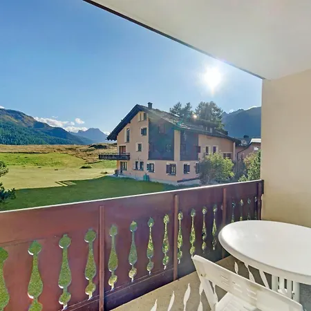 Crest Alta 23 Apartment Surlej