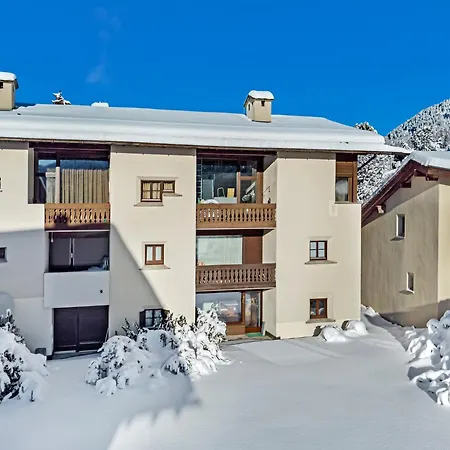 Crest Alta 23 Apartment *