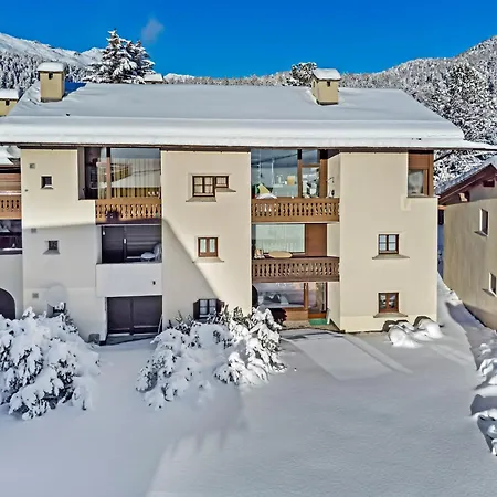 Apartamento Crest Alta 23