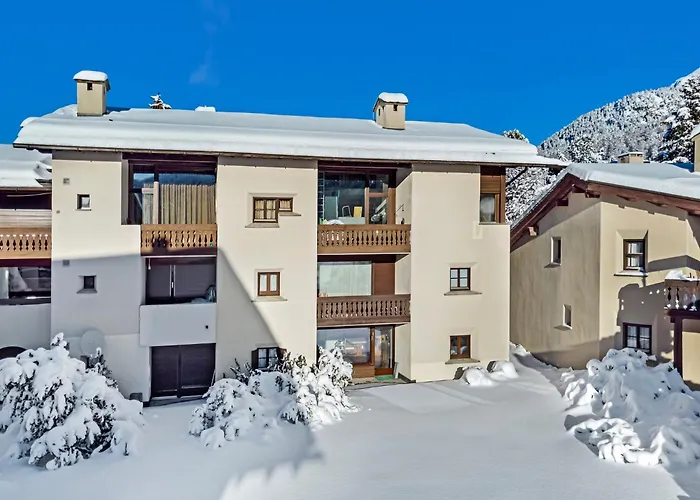 Crest Alta 23 Apartment *