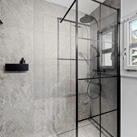 Crest Alta 23 Surlej