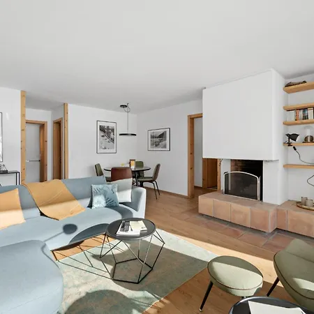 Crest Alta 23 Apartment