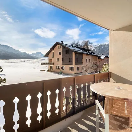 Apartment Crest Alta 23 *